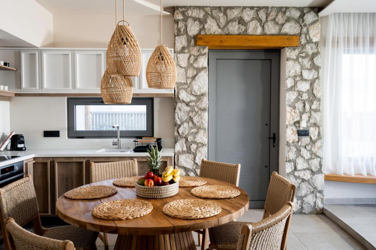 Lithos Luxury Villa Archangelos  Exteriör bild