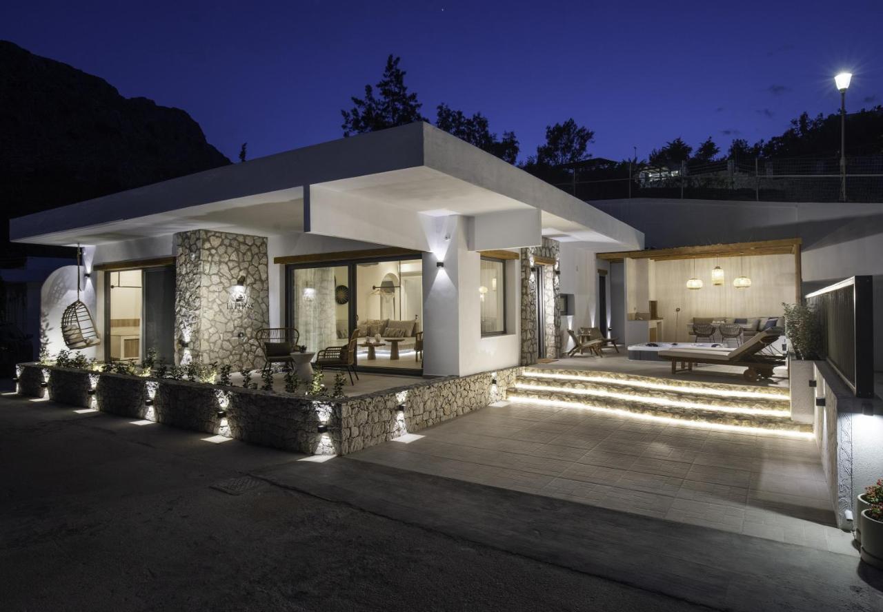 Lithos Luxury Villa Archangelos  Exteriör bild